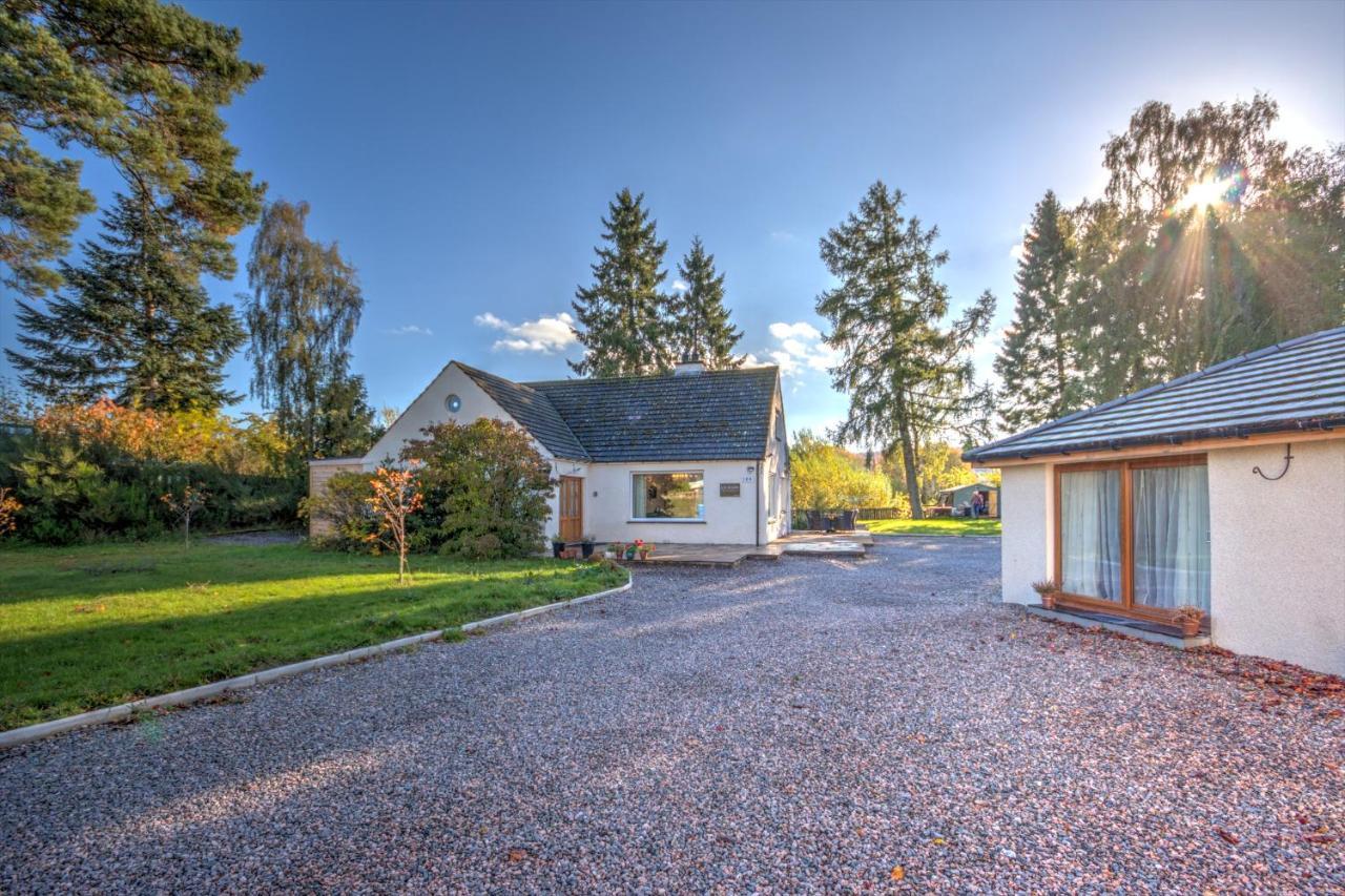 Charming 1-Bed Cottage In Inverness Buitenkant foto